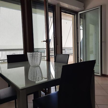 Centromare Appartement Cattolica Buitenkant foto